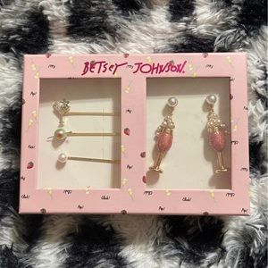 Betsy Johnson Champagne Earrings and Martini Hair Pins